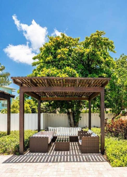 Beach Living At Island Pine Villas George Town Luaran gambar